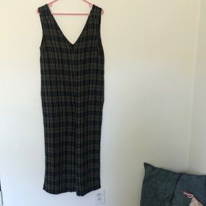 Zara Woman’s relaxed Pullover Jumpsuit, button-up